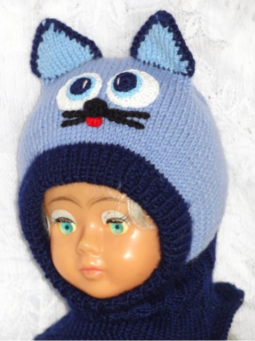 Kepurė šalmas: Mėlynas žydras  katinas